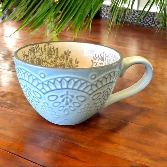 Pfaltzgraff Gabriela Gray Mug with Floral Interior - Picture 4 of 10